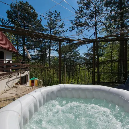 House Nina Lic Nyaraló Fužine