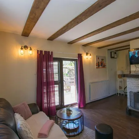 House Nina Lic Fužine