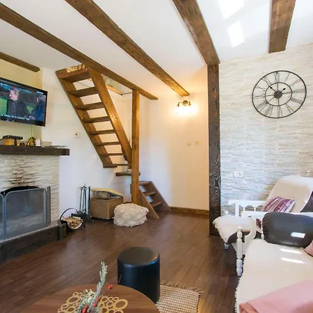 House Nina Lic Fužine